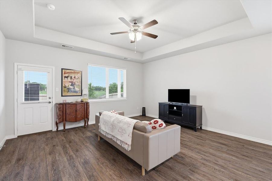 Furnished interior view inside a new home in , Fort Worth (Image 6).