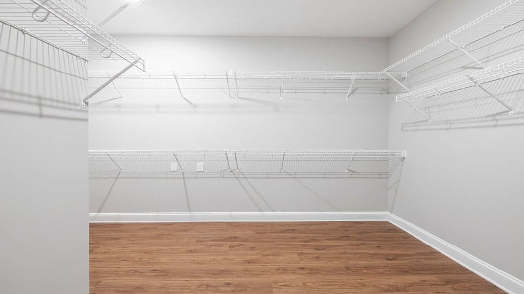 Spacious, unfurnished interior of a new home in Shadowood II, Seneca (Image 32).