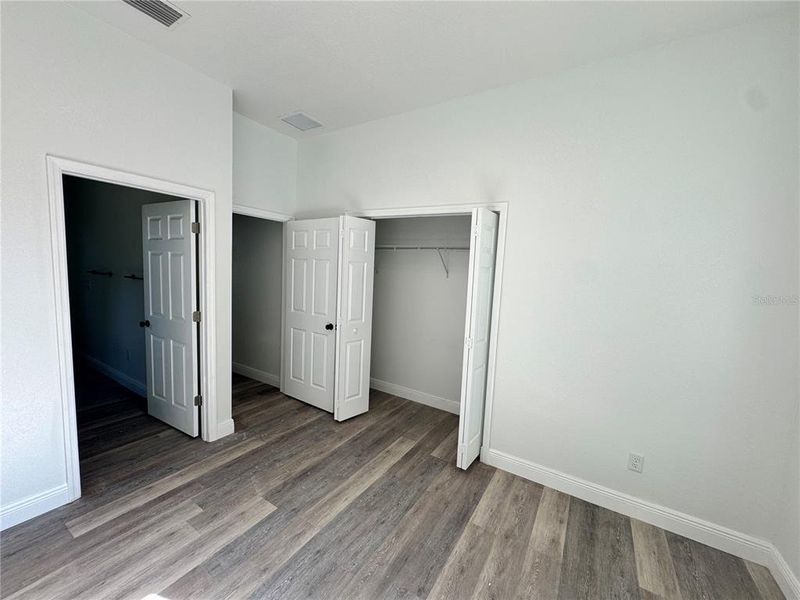Spacious, unfurnished interior of a new home in , Belleview (Image 11).
