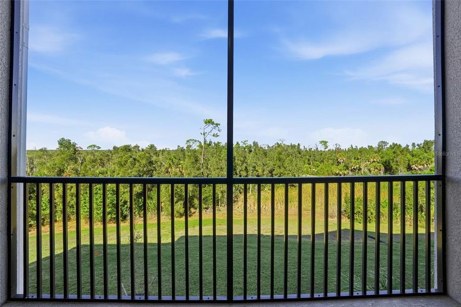 Exterior details and patio area of a home in Heritage Landing, Punta Gorda (Image 27).