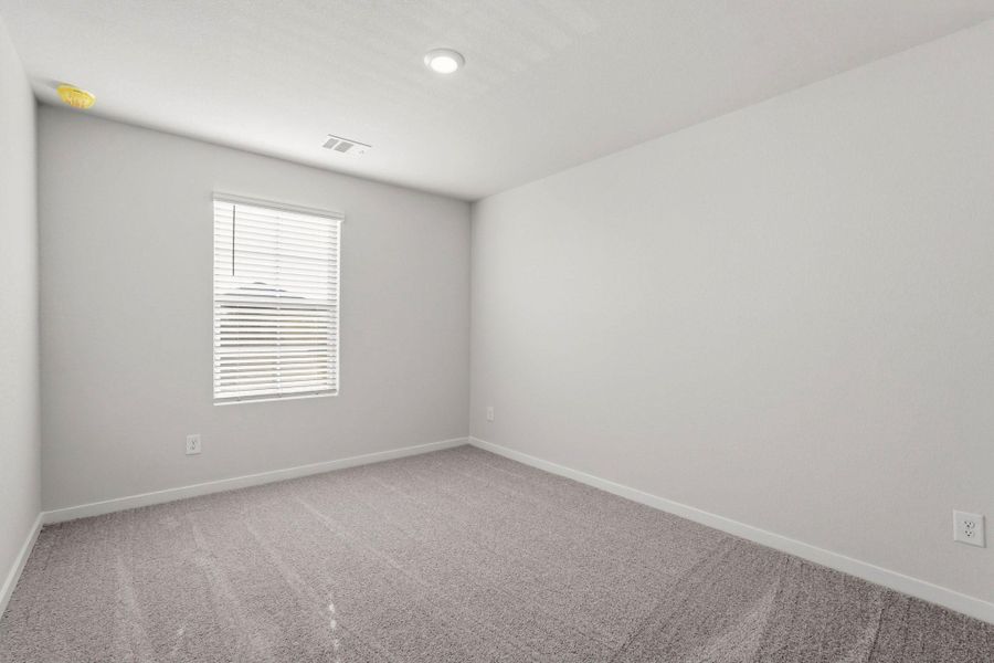 Spacious, unfurnished interior of a new home in Paloma at Sanford Farms, Waller (Image 19).