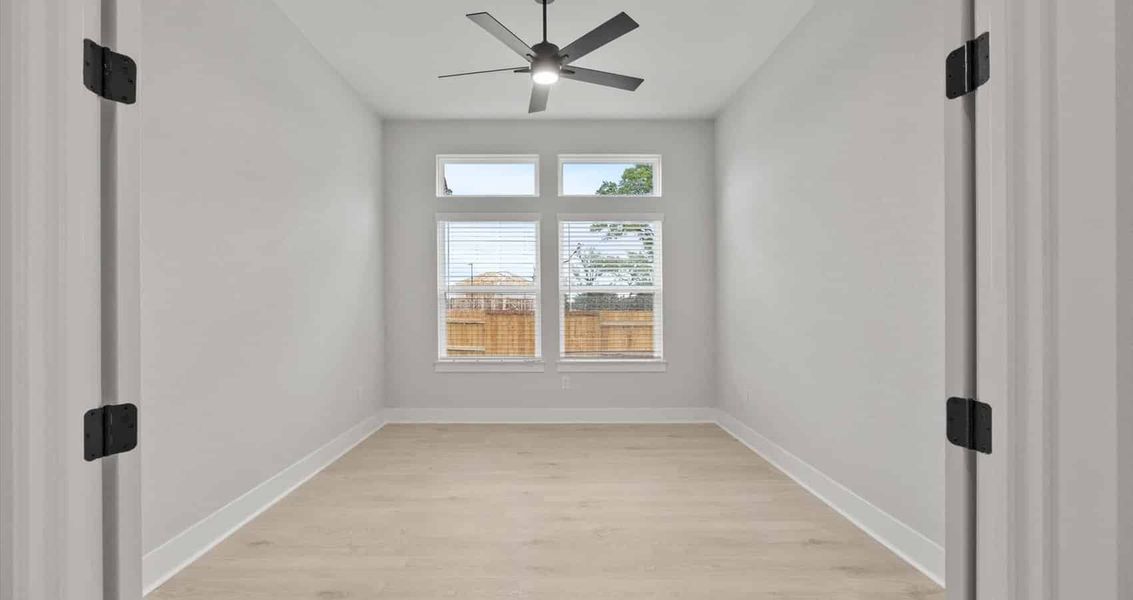 Spacious, unfurnished interior of a new home in 6 Creeks, Kyle (Image 17). Spacious, unfurnished interior of a new home in 6 Creeks, Kyle (Image 17).