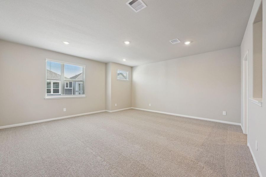 Spacious, unfurnished interior of a new home in Kemah Crossing - Luxe Series, Kemah (Image 38). Spacious, unfurnished interior of a new home in Kemah Crossing - Luxe Series, Kemah (Image 38).