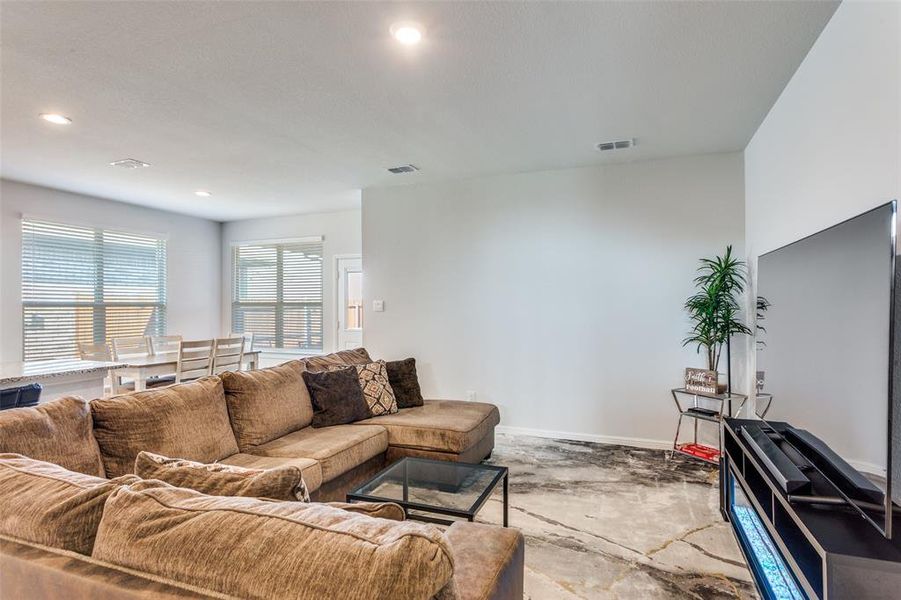 Furnished interior view inside a new home in , Fort Worth (Image 16). Furnished interior view inside a new home in , Fort Worth (Image 16).