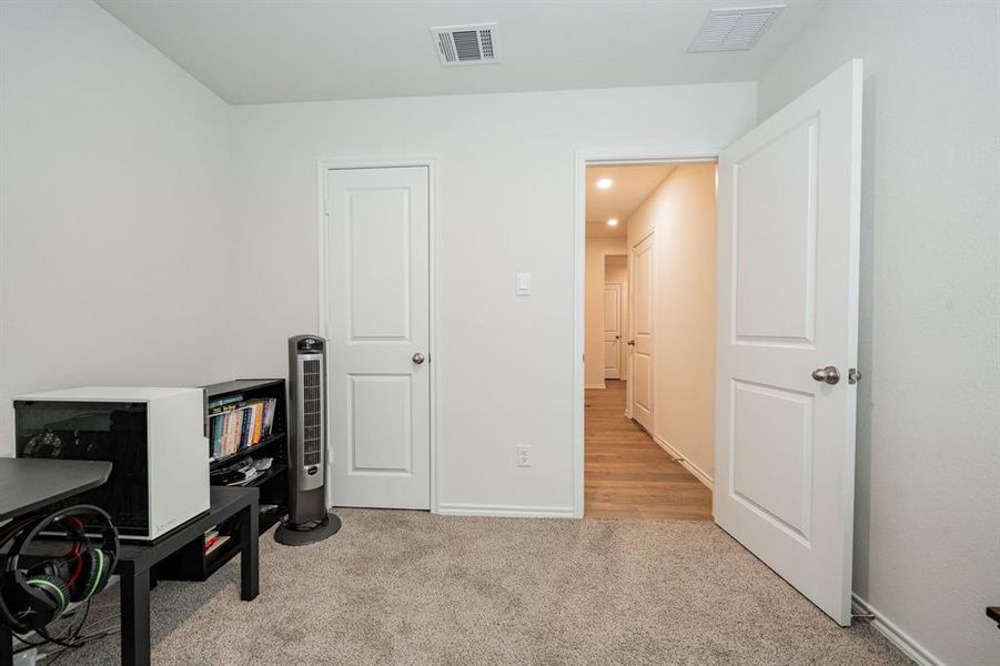 bedroom or office space bedroom or office space