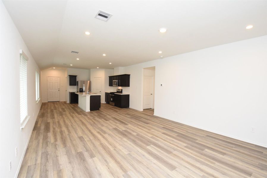 Spacious, unfurnished interior of a new home in , Houston (Image 38). Spacious, unfurnished interior of a new home in , Houston (Image 38).