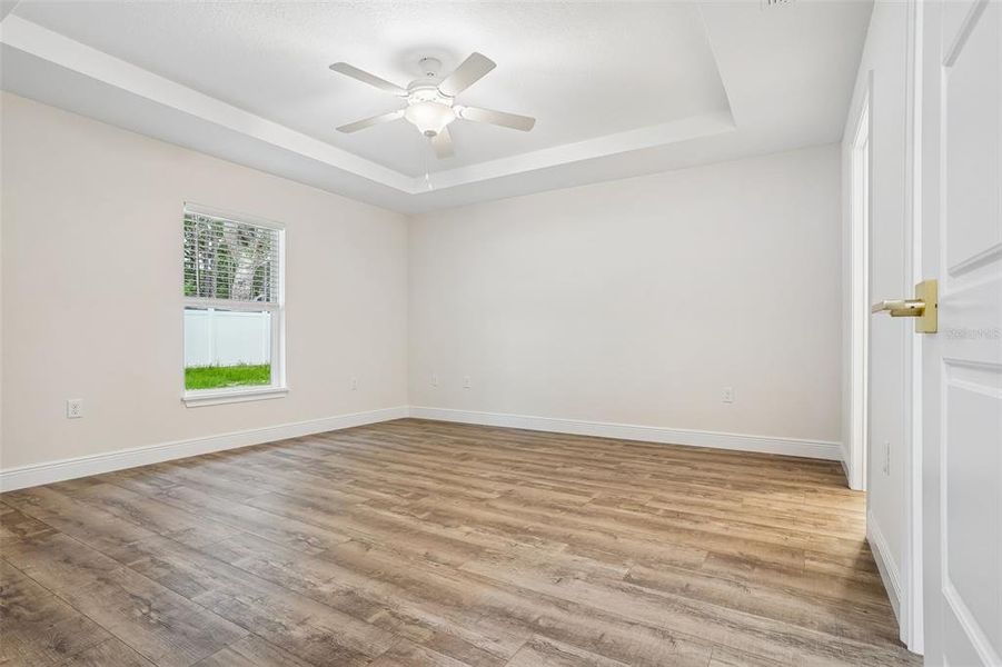Spacious, unfurnished interior of a new home in , Ocala (Image 30).