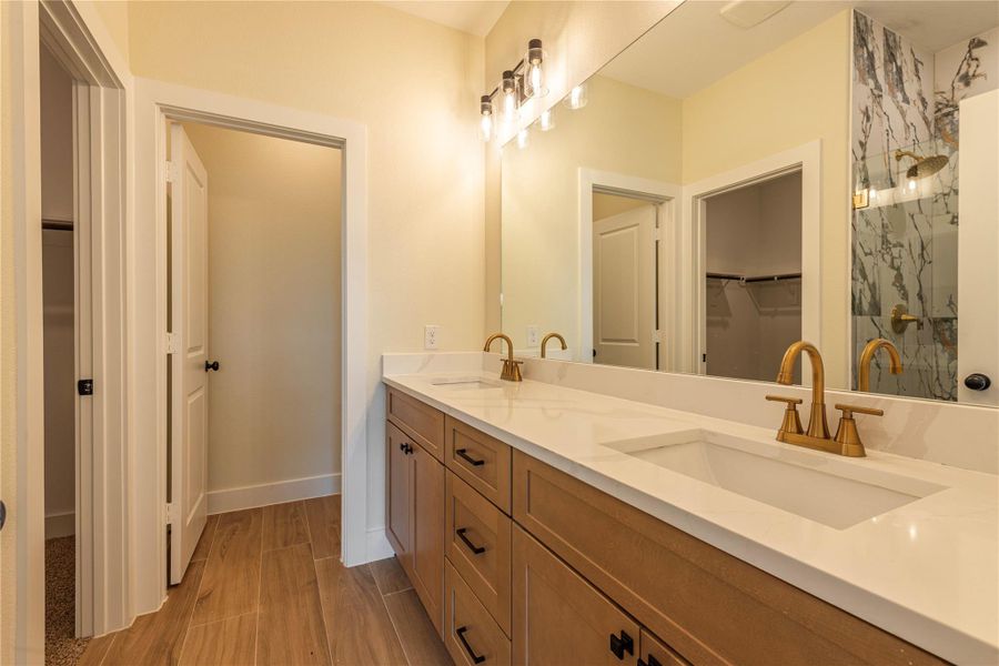 Furnished interior view inside a new home in , Santa Fe (Image 8). Furnished interior view inside a new home in , Santa Fe (Image 8).