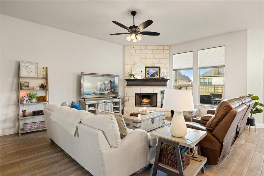 Furnished interior view inside a new home in Abe's Landing, Granbury (Image 14). Furnished interior view inside a new home in Abe's Landing, Granbury (Image 14).