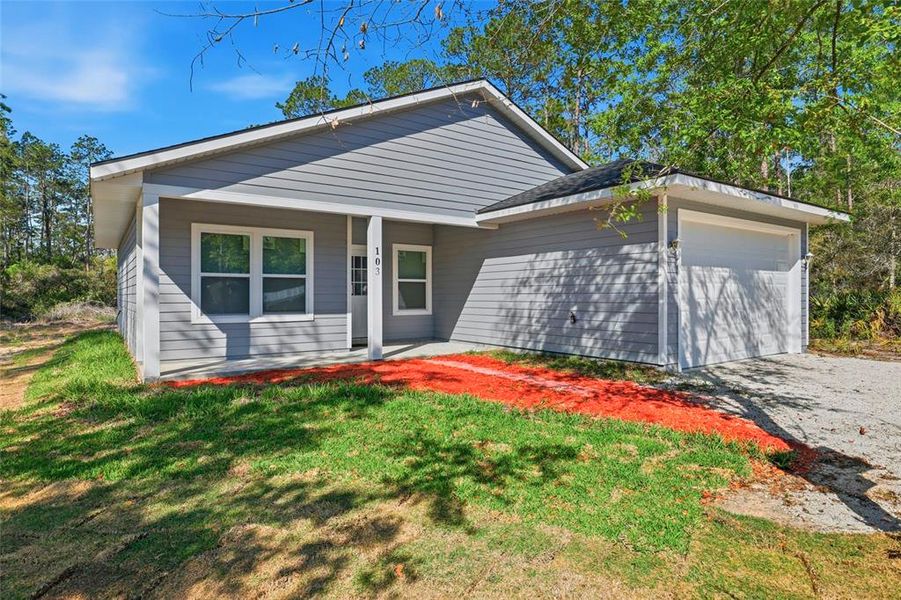 Exterior details and patio area of a home in , Interlachen (Image 21).