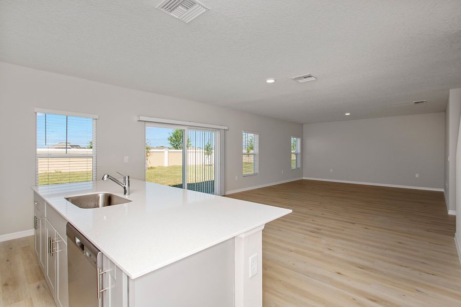 Spacious, unfurnished interior of a new home in Two Rivers, Zephyrhills (Image 12).