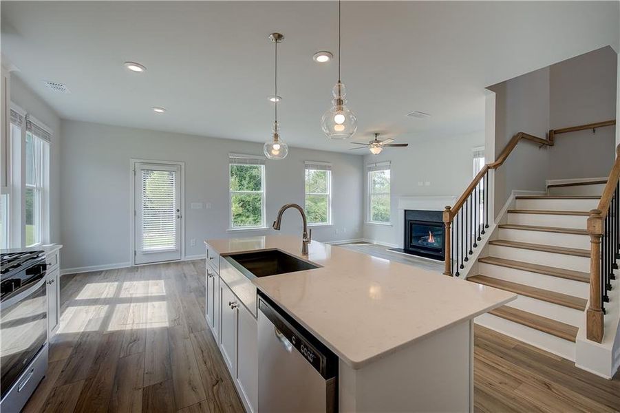 Furnished interior view inside a new home in Abbotts Crossing, Conyers (Image 8).