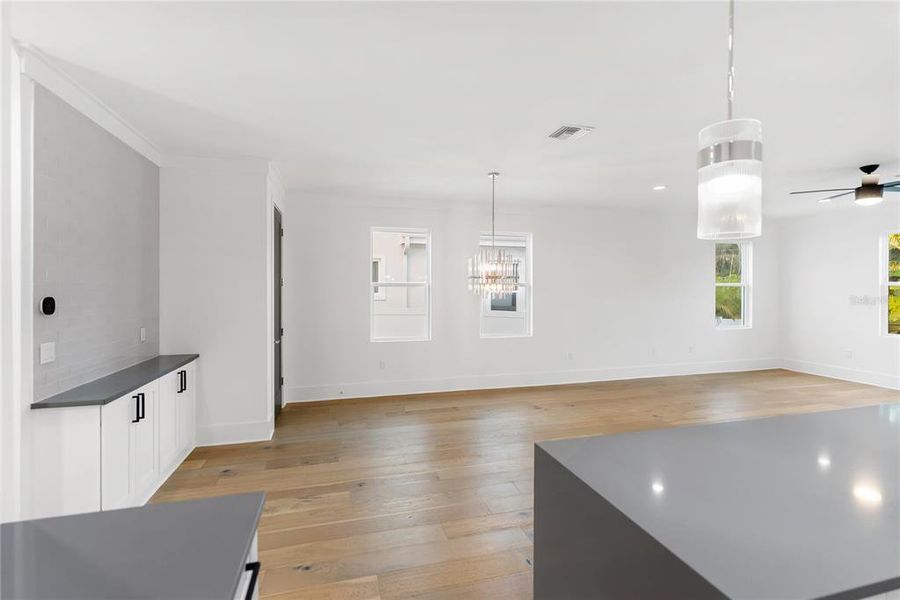 Spacious, unfurnished interior of a new home in , Sarasota (Image 65).