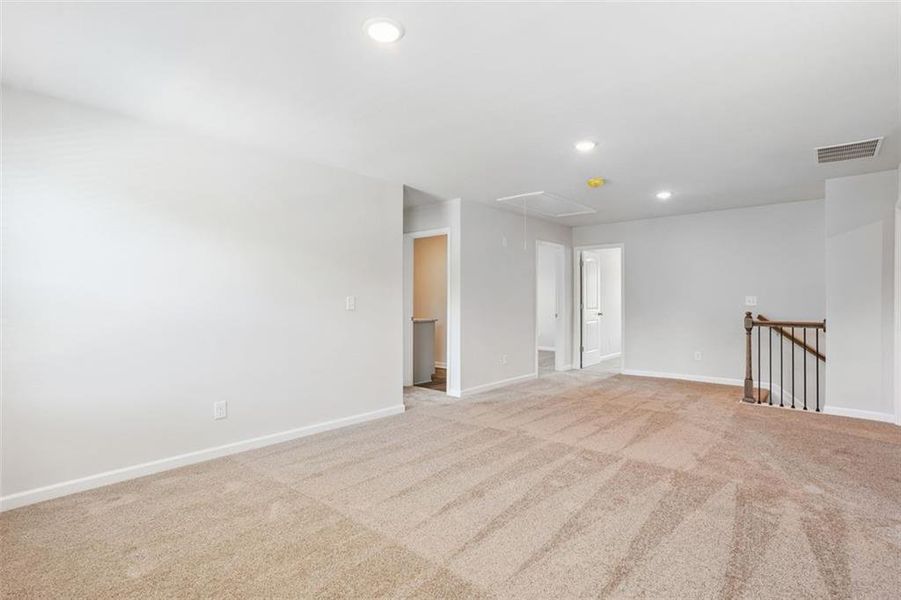 Spacious, unfurnished interior of a new home in , Covington (Image 19).
