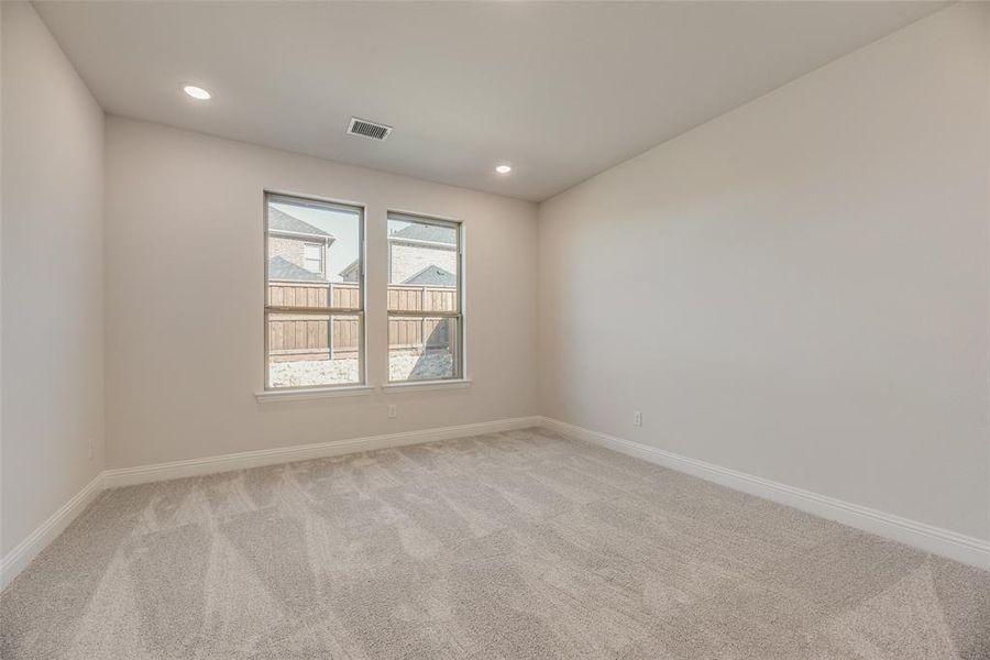 Spacious, unfurnished interior of a new home in Spiritas Ranch, Little Elm (Image 16).