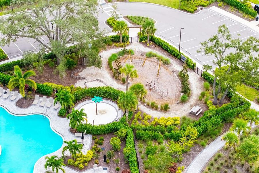 Community amenities in , Nokomis (Image 29).