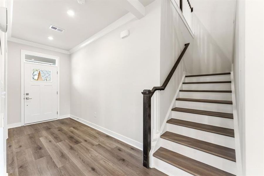 Spacious, unfurnished interior of a new home in Grande Dunes North Village, Myrtle Beach (Image 17). Spacious, unfurnished interior of a new home in Grande Dunes North Village, Myrtle Beach (Image 17).