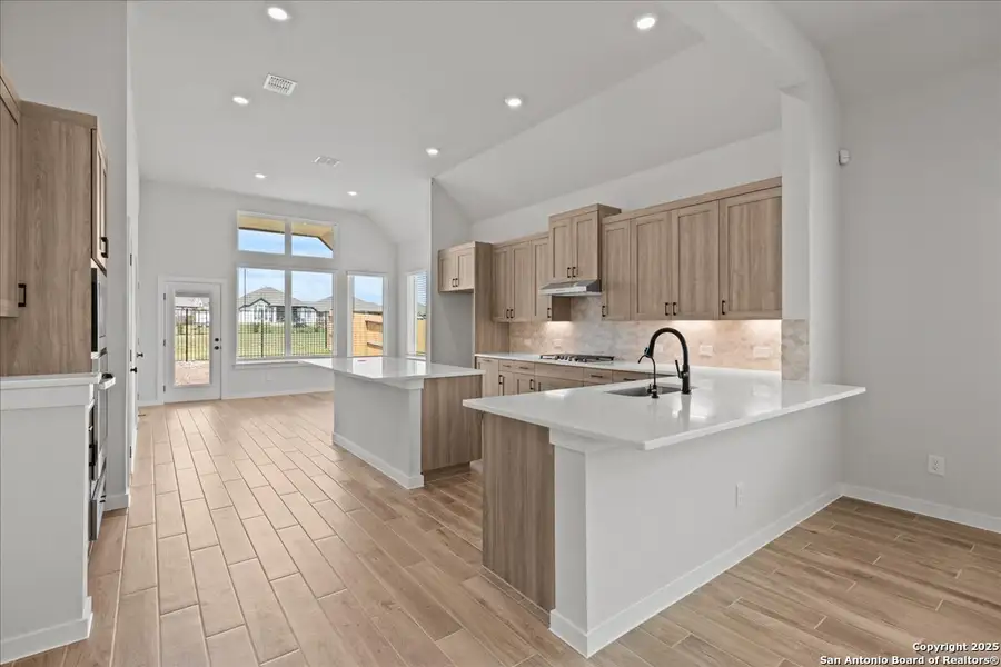 Furnished interior view inside a new home in Stream Waters, Seguin (Image 7). Furnished interior view inside a new home in Stream Waters, Seguin (Image 7).