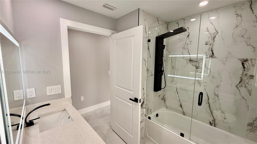 Furnished interior view inside a new home in , Lehigh Acres (Image 10).