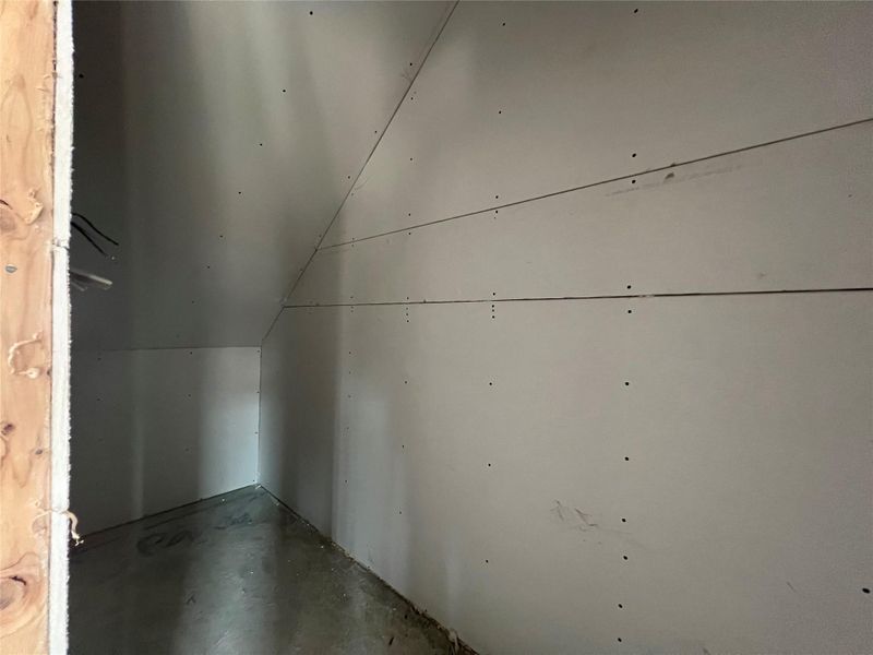 Image 33 of a home in Rolling Glen. Image 33 of a home in Rolling Glen.