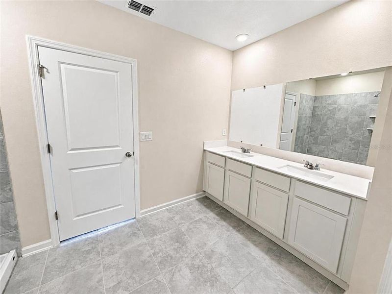 Image 32 of a home in .