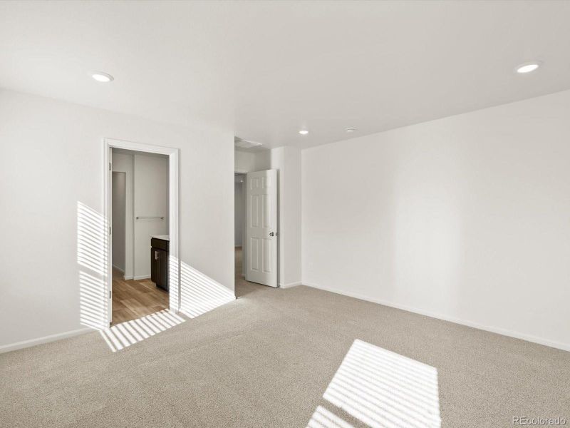 Spacious, unfurnished interior of a new home in Westgate, Greeley (Image 19).