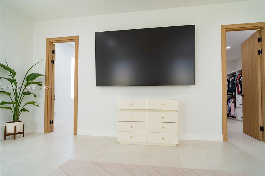 Furnished interior view inside a new home in , Miami (Image 52). Furnished interior view inside a new home in , Miami (Image 52).