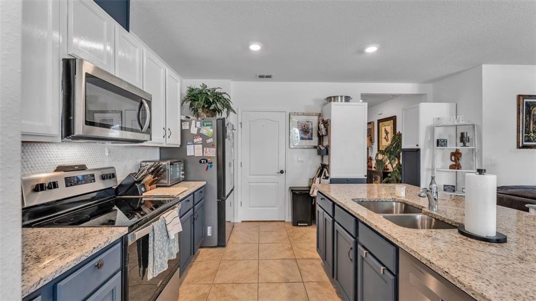 Furnished interior view inside a new home in Wind Meadows South, Bartow (Image 21).