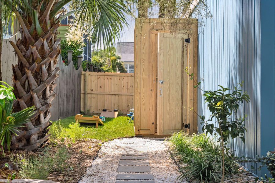 Image 68 of a home in .