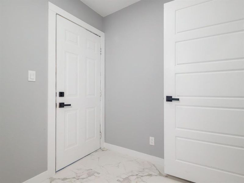 Spacious, unfurnished interior of a new home in , Brownwood (Image 24).