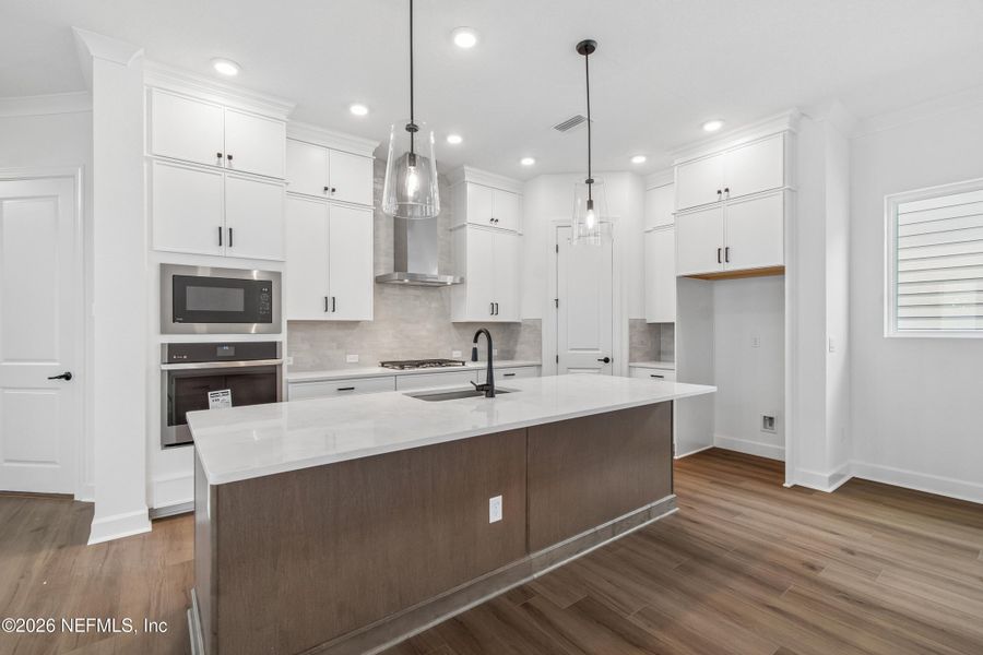 Furnished interior view inside a new home in Seven Pines 40' Front Entry, Jacksonville (Image 5).