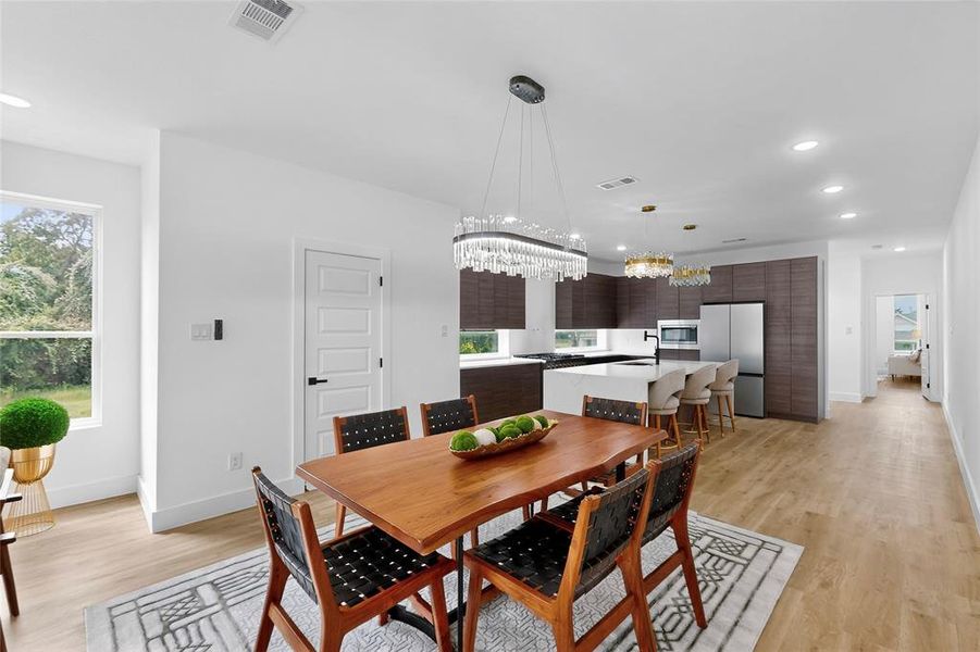 Furnished interior view inside a new home in , Dallas (Image 13). Furnished interior view inside a new home in , Dallas (Image 13).