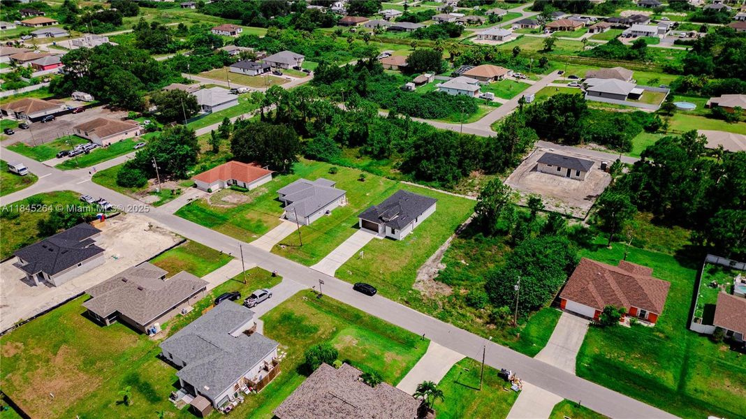 Image 27 of a home in .