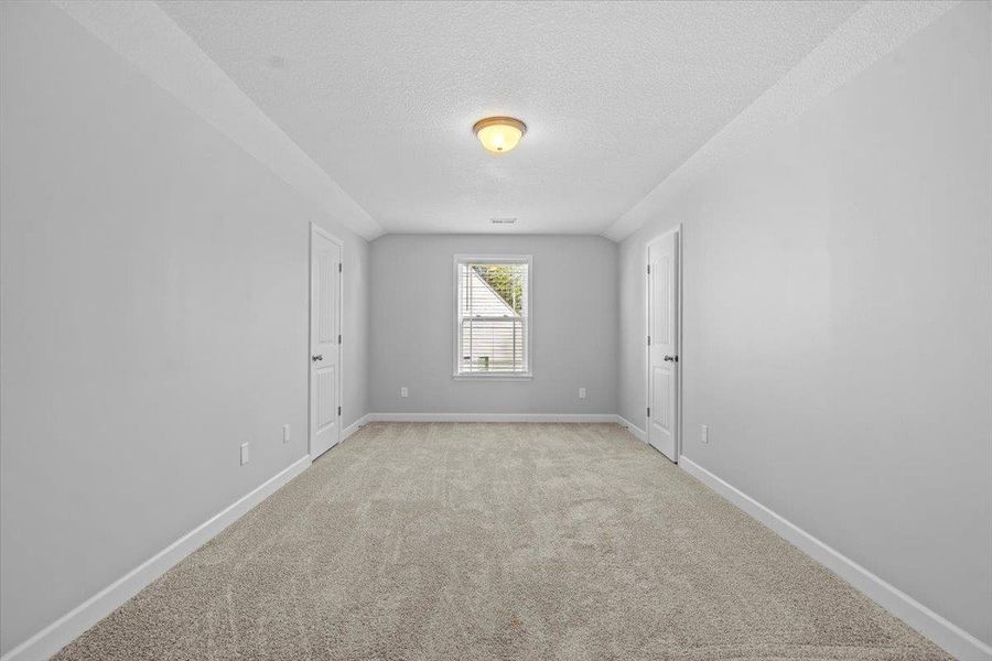 Spacious, unfurnished interior of a new home in Zanes Creek, Inman (Image 26).