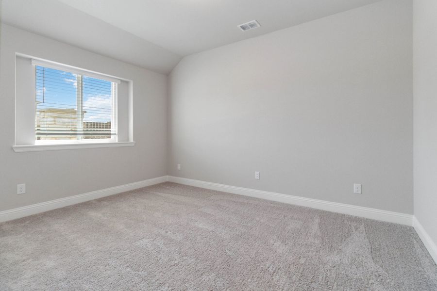 Representative unfurnished interior of a home built from the McKinney by Pacesetter Homes in Creekview Meadows, Pilot Point (Image 20).