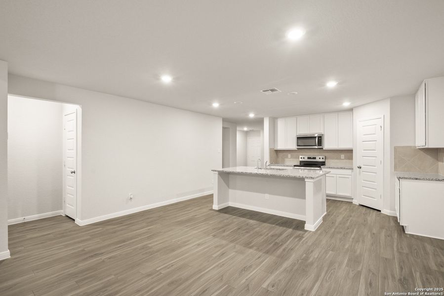 Furnished interior view inside a new home in Swenson Heights, Seguin (Image 12).