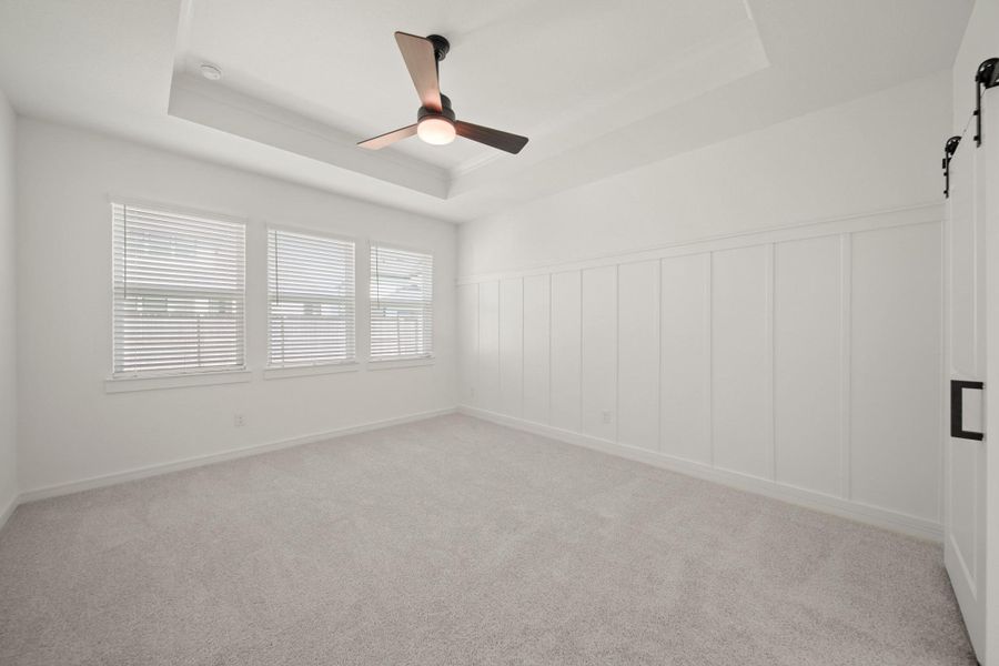 Spacious primary suite (*Photo not of actual home and used for illustration purposes only.)