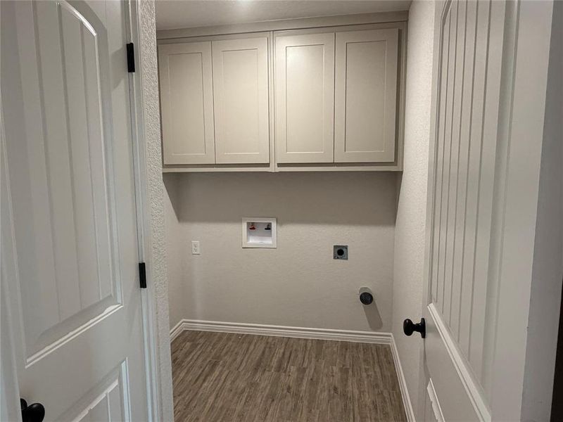 Spacious, unfurnished interior of a new home in , Springtown (Image 6).