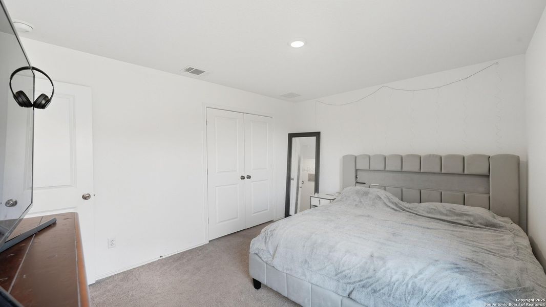 Furnished interior view inside a new home in Spring Grove: Stonehill Collection, St. Hedwig (Image 11).