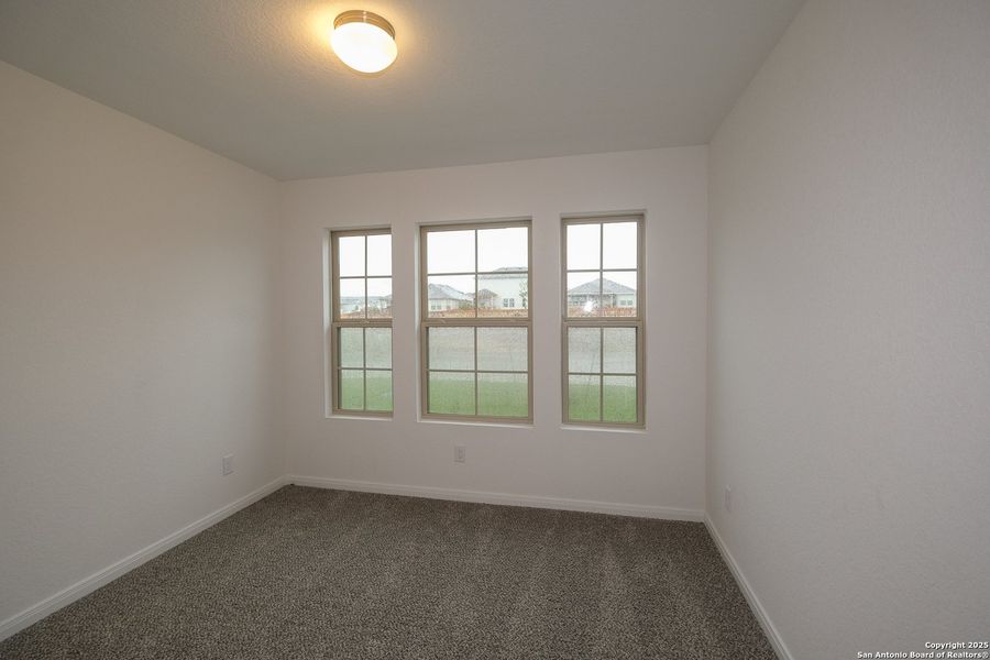 Spacious, unfurnished interior of a new home in Greenspoint Heights, Seguin (Image 22).