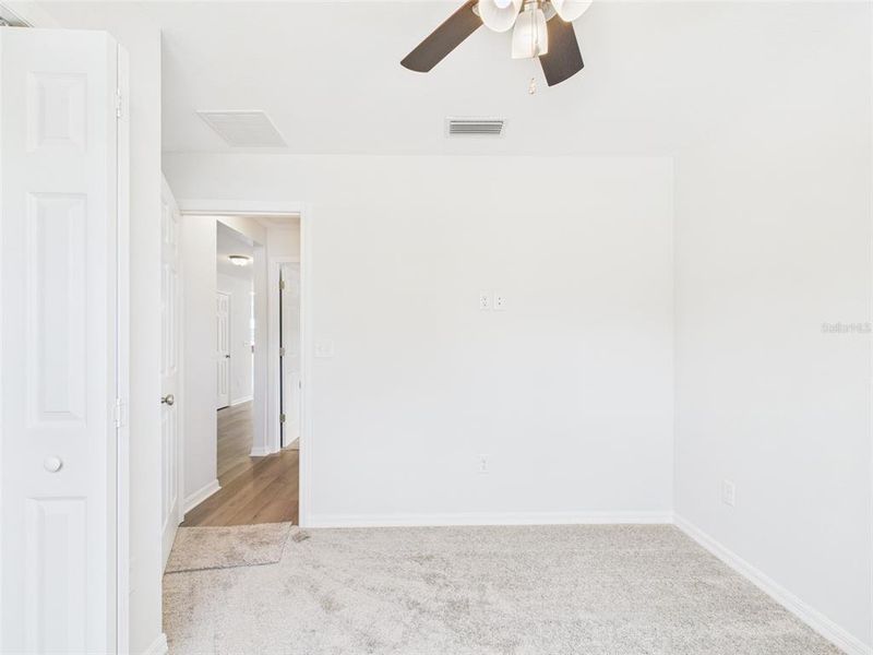 Spacious, unfurnished interior of a new home in , Lakeland (Image 36).