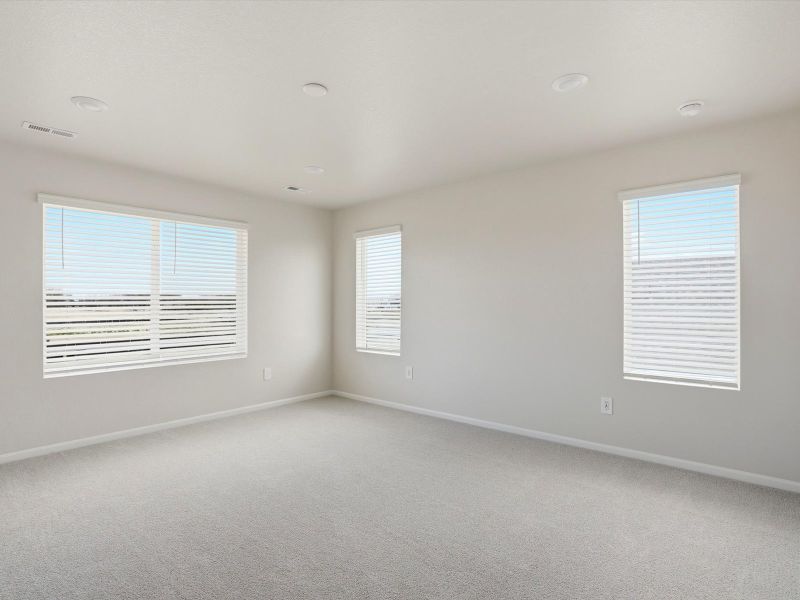 Spacious, unfurnished interior of a new home in Poudre Heights: The Lakes Collection, Windsor (Image 12).