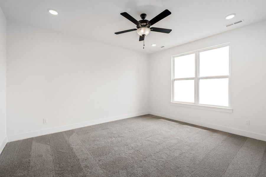 Spacious, unfurnished interior of a new home in Woods Crossing, Gallatin (Image 53).