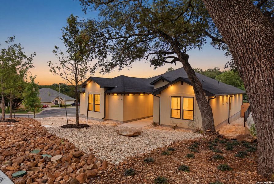 Exterior details and patio area of a home in , San Antonio (Image 26).