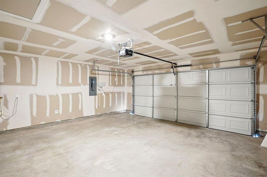 Photo is not of the actual home, but is an inspirational photo of builder’s model home and may depict options, furnishings, and/or decorator features that are not included. Photo is not of the actual home, but is an inspirational photo of builder’s model home and may depict options, furnishings, and/or decorator features that are not included.