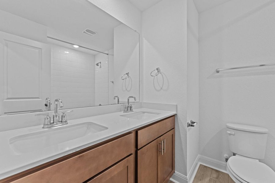 Furnished interior view inside a new home in Riverview, Georgetown (Image 6).