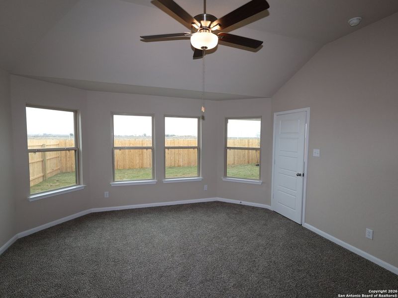 Spacious, unfurnished interior of a new home in Meadows at Clear Springs, New Braunfels (Image 20).