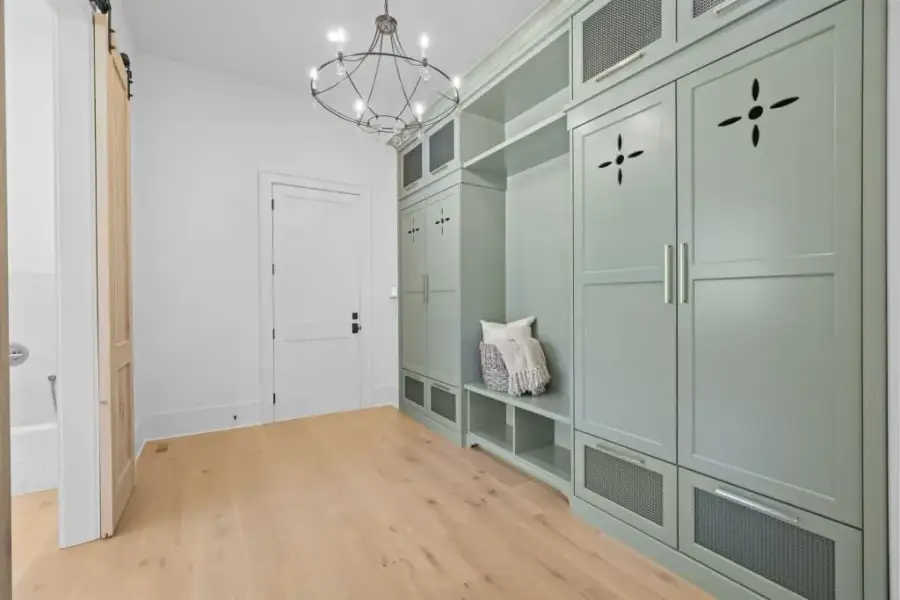 Image 78 of a home in .