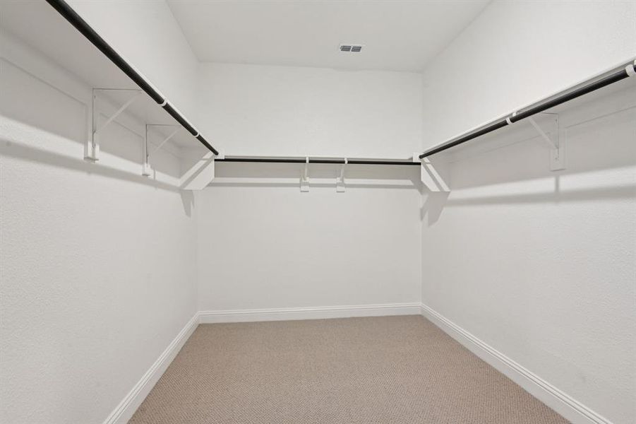 Spacious, unfurnished interior of a new home in Lakehaven - Signature Series, Farmersville (Image 37).