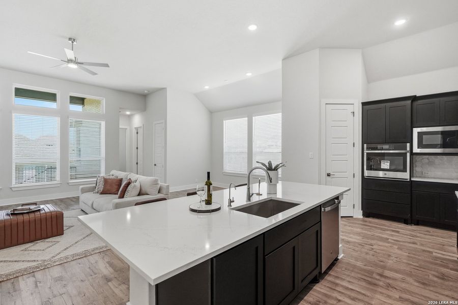 Furnished interior view inside a new home in Esperanza 50's, Boerne (Image 38).
